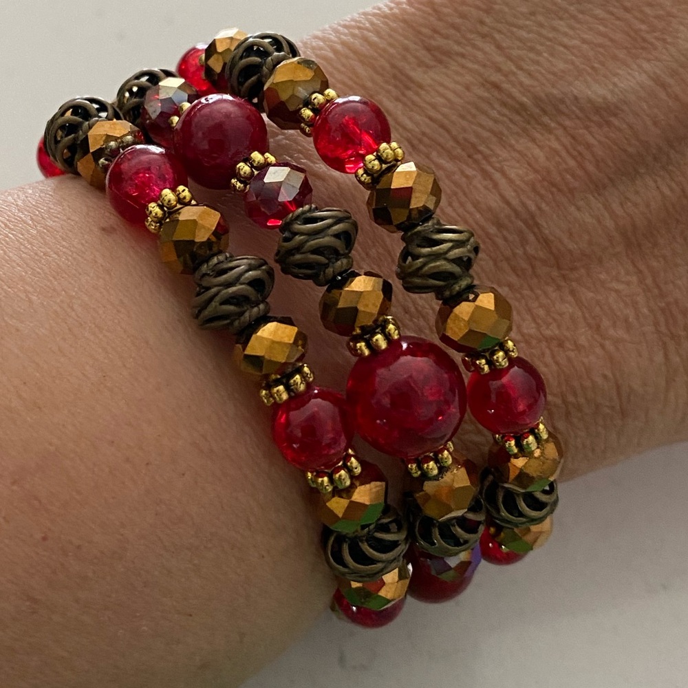 New Woman’s Red Glass With Crystal Beaded Bracelet